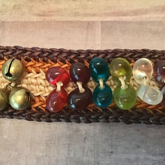 Handmade beaded wristband bracelets (pair) - Picture 4 of 5